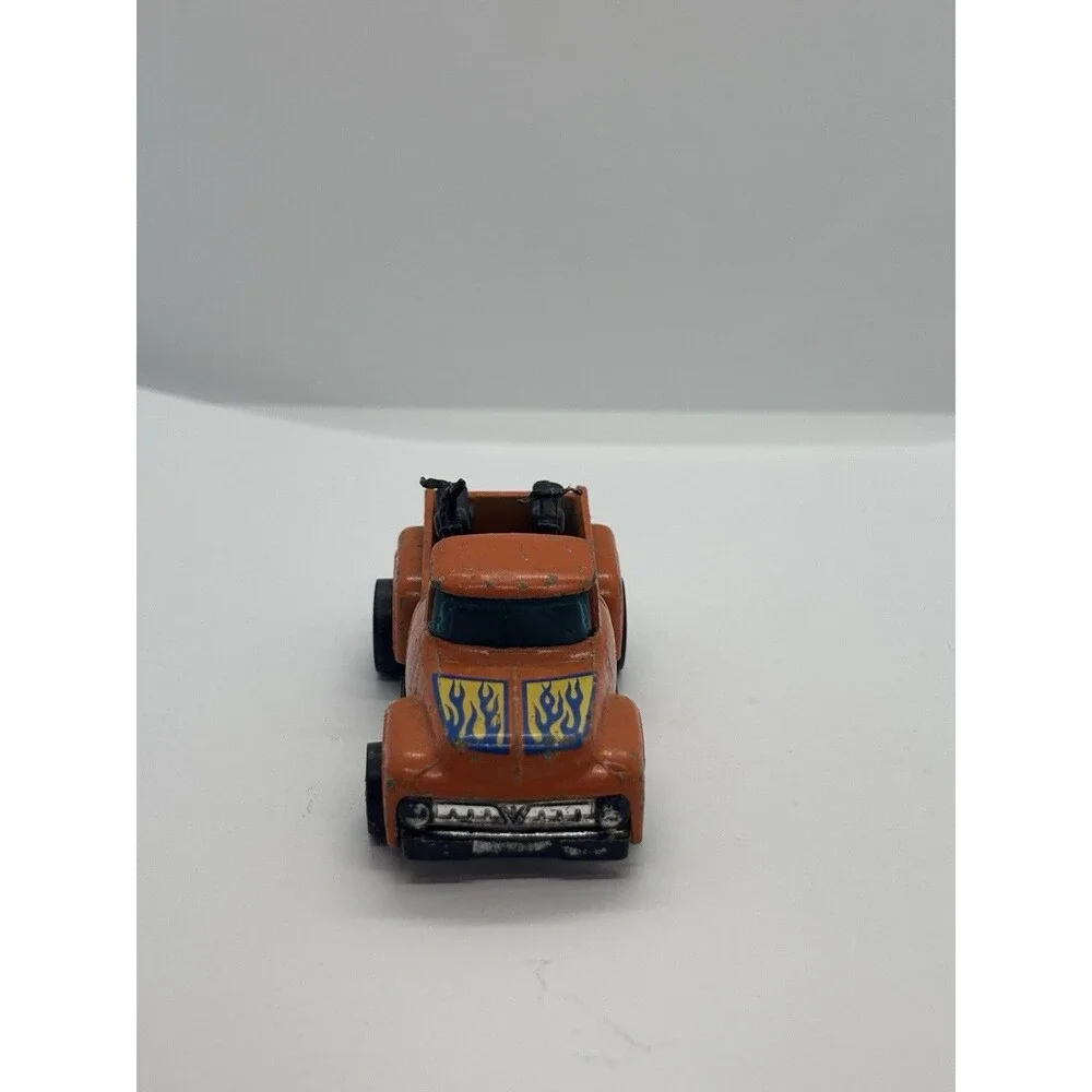 Hot Wheels Flying Colors Orange Hi-Tail Hauler